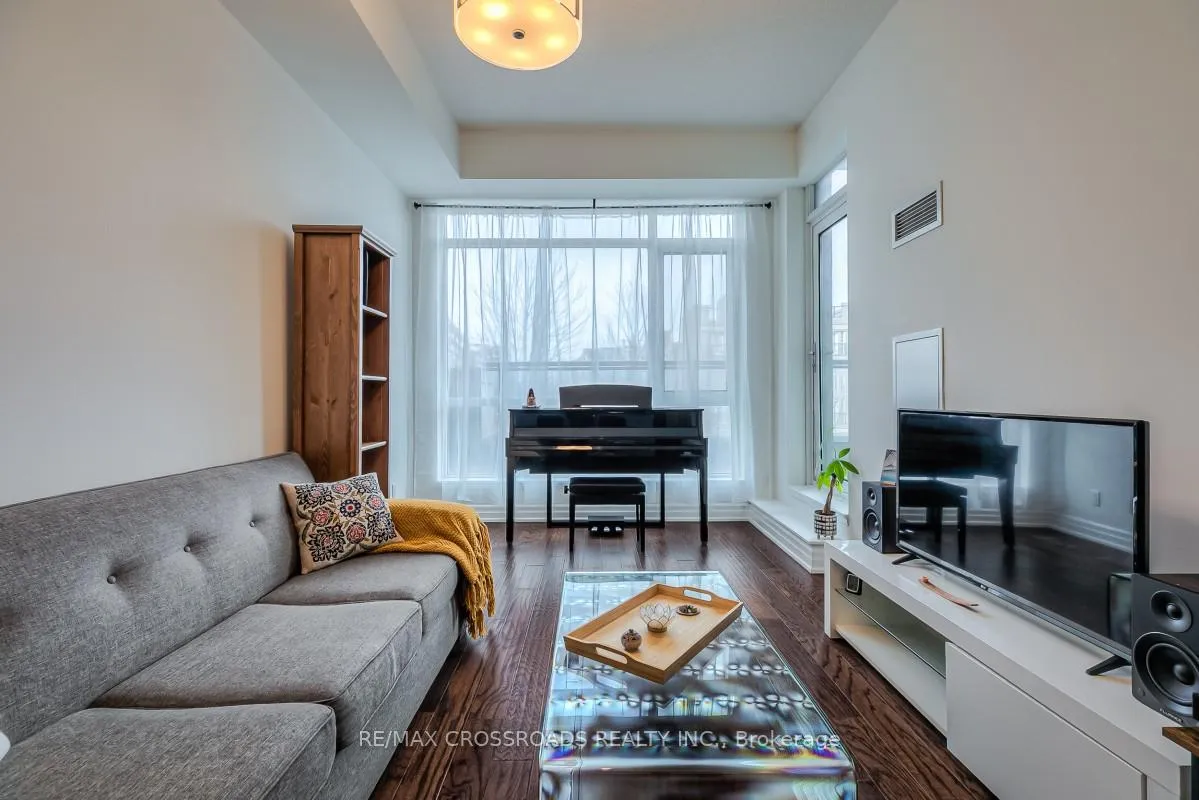 Photo 6 of Unit 203, 8110 Birchmount Road, Markham, Unionville — HOMEH