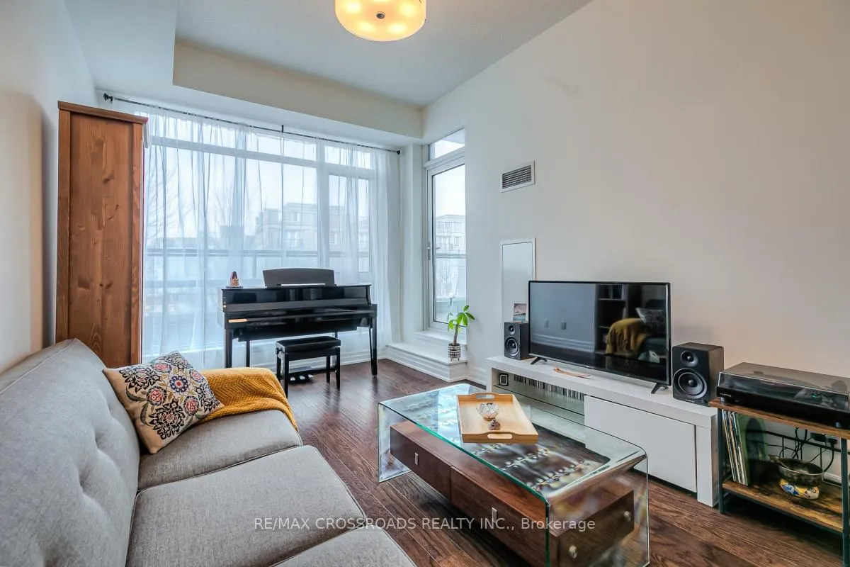 Photo 7 of Unit 203, 8110 Birchmount Road, Markham, Unionville — HOMEH