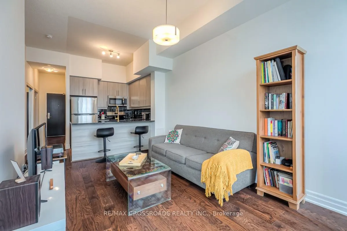 Photo 9 of Unit 203, 8110 Birchmount Road, Markham, Unionville — HOMEH