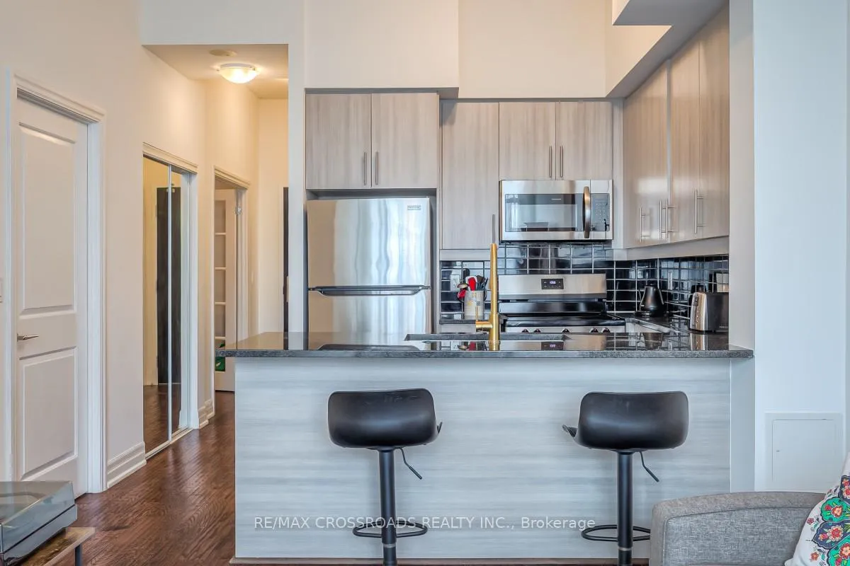 Photo 10 of Unit 203, 8110 Birchmount Road, Markham, Unionville — HOMEH