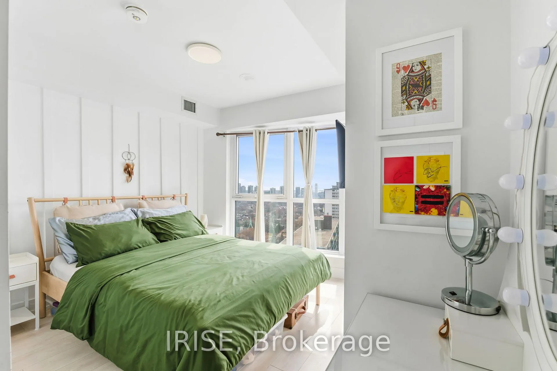 Photo 11 of Unit 2019, 585 Bloor St E, Toronto, North St. James Town — HOMEH
