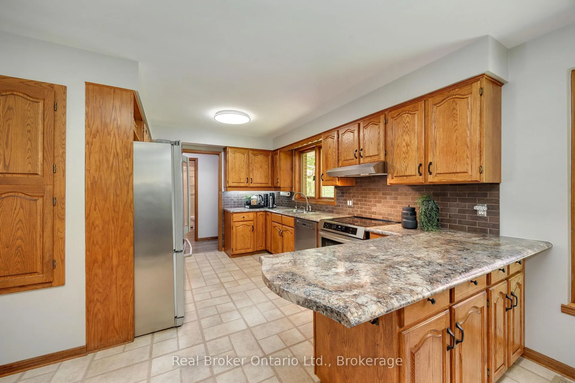 Photo 10 of 3061 Green Road, Clarington, Rural Clarington — HOMEH