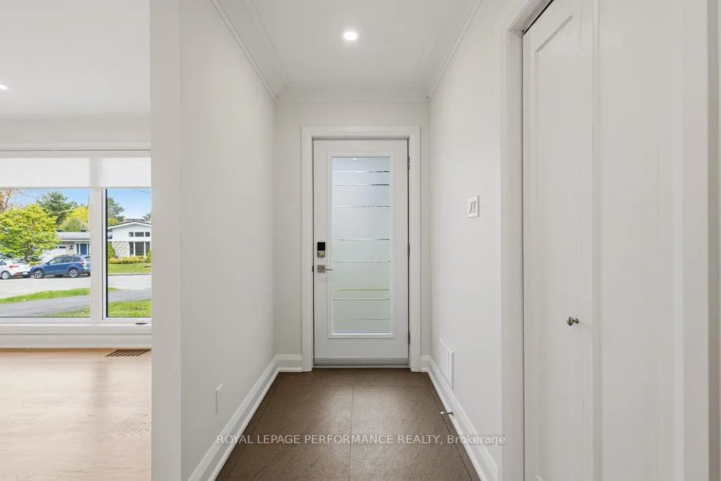 Photo 6 of 180 Roger Road, Ottawa, Faircrest Heights — HOMEH