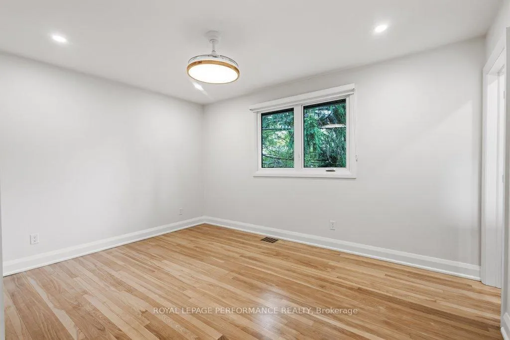 Photo 13 of 180 Roger Road, Ottawa, Faircrest Heights — HOMEH