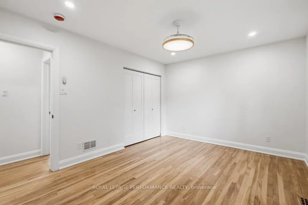 Photo 14 of 180 Roger Road, Ottawa, Faircrest Heights — HOMEH