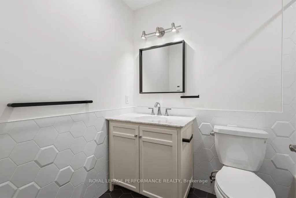 Photo 18 of 180 Roger Road, Ottawa, Faircrest Heights — HOMEH