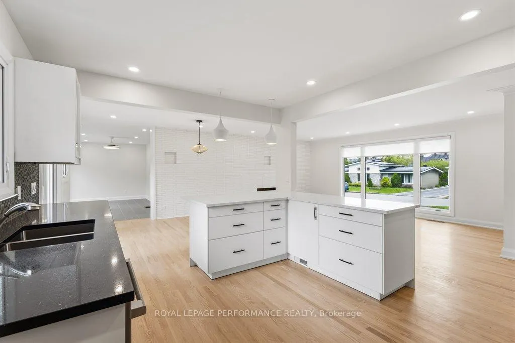 Photo 27 of 180 Roger Road, Ottawa, Faircrest Heights — HOMEH