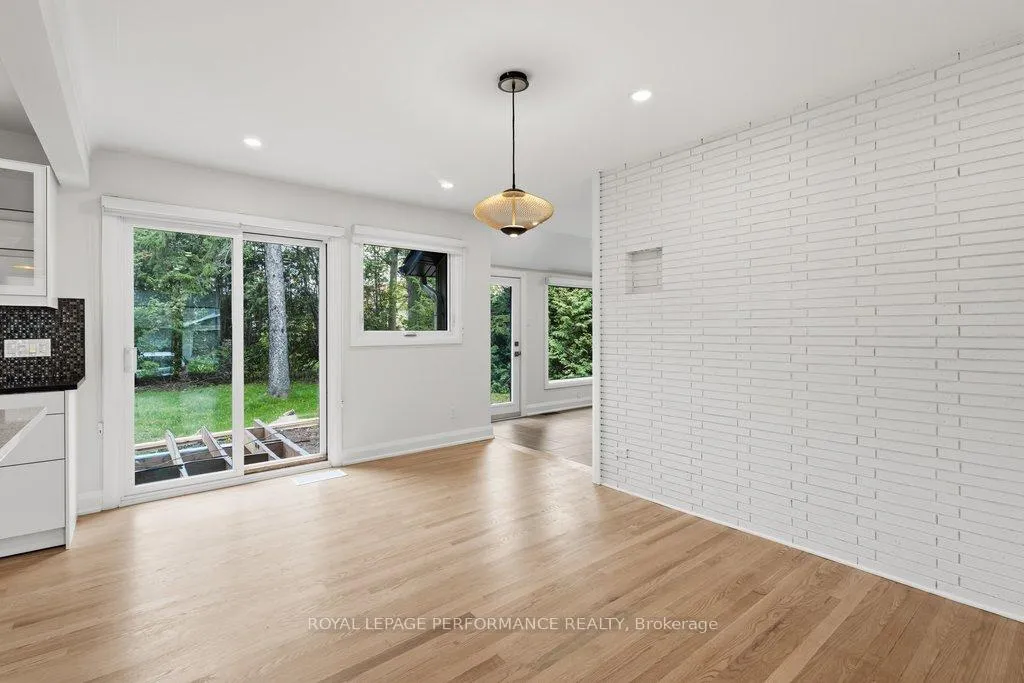 Photo 31 of 180 Roger Road, Ottawa, Faircrest Heights — HOMEH