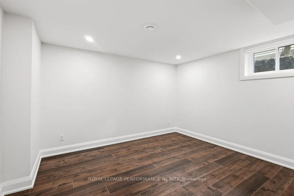 Photo 41 of 180 Roger Road, Ottawa, Faircrest Heights — HOMEH