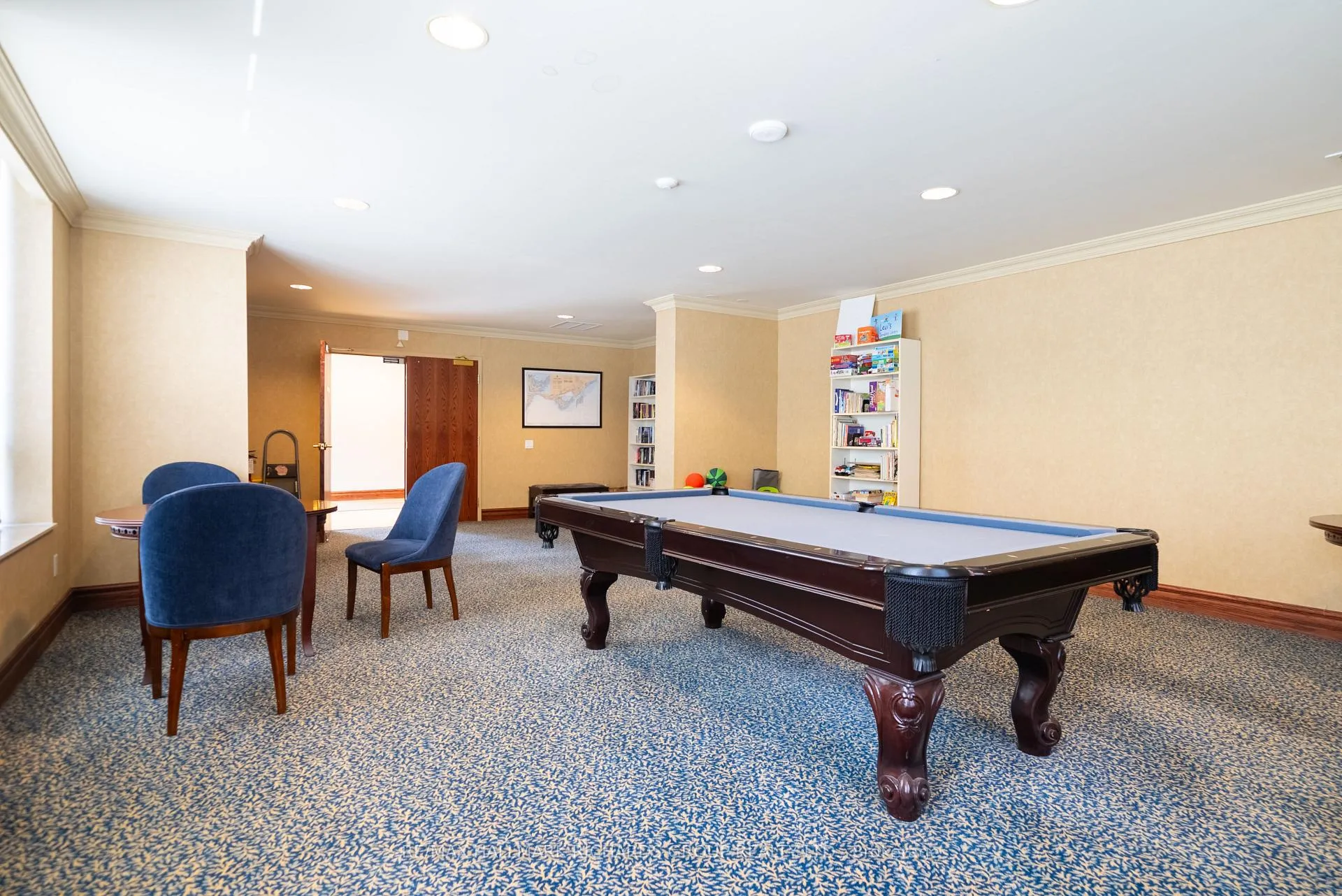 Photo 26 of Unit 405, 9 Boardwalk Drive, Toronto, The Beaches — HOMEH