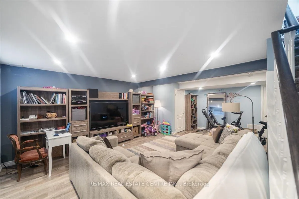 Photo 23 of 1 Laverty Crescent, Orangeville — HOMEH
