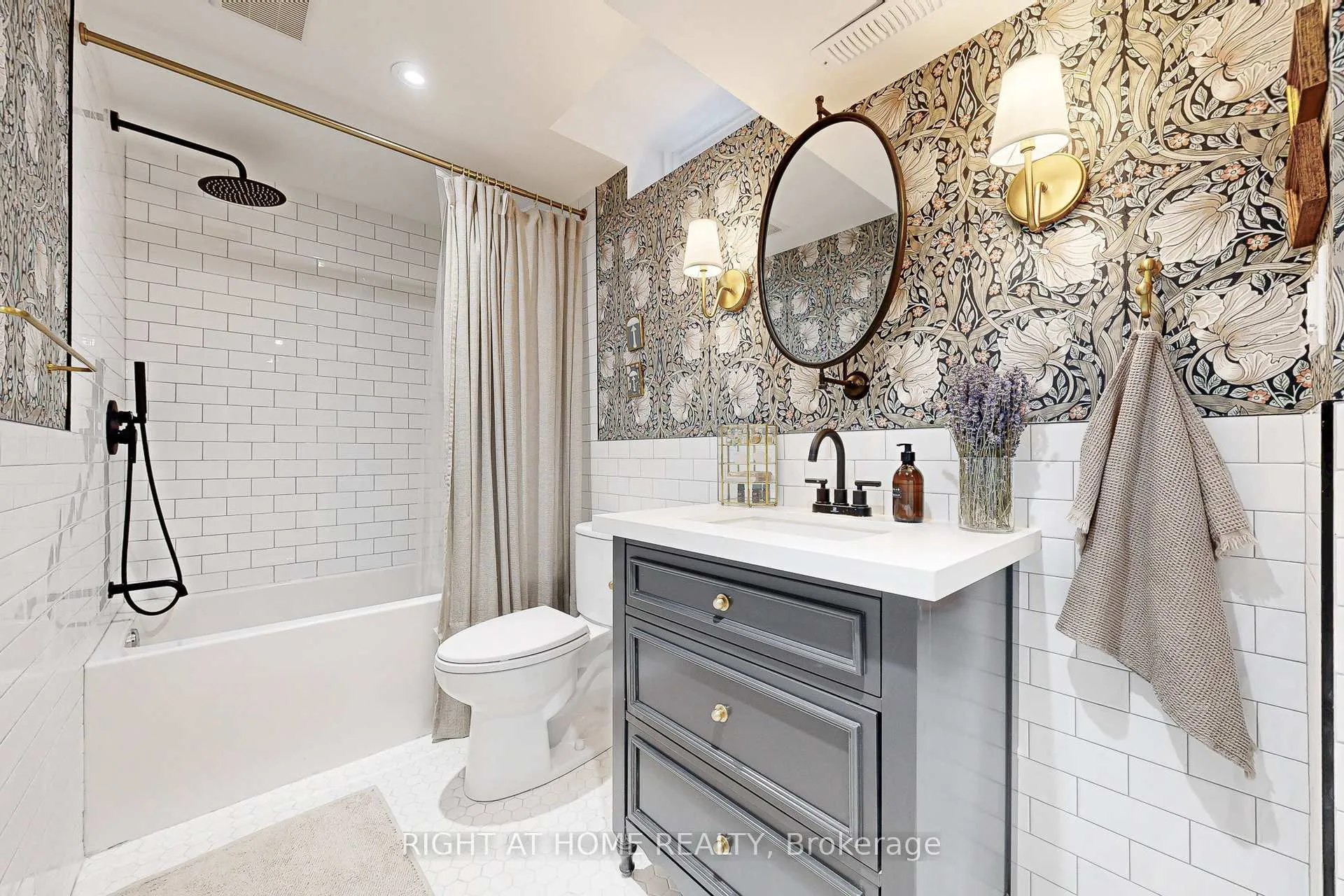 Photo 30 of 24 Cummings Court, Markham, Thornlea — HOMEH