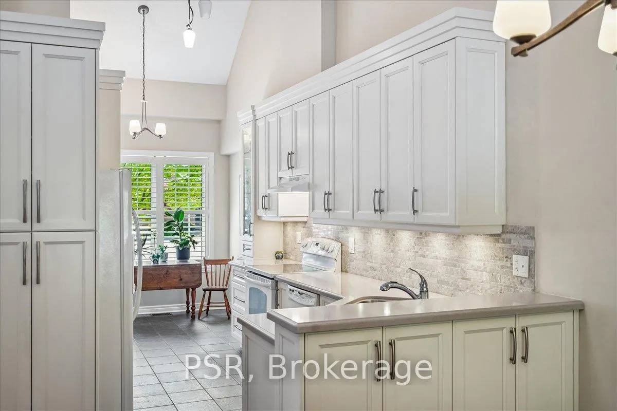 Photo 13 of Unit 55, 3045 New Street, Burlington, Roseland — HOMEH