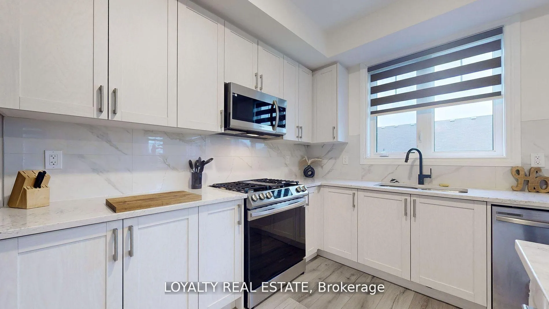 Photo 9 of 35 Bavin Street, Clarington, Bowmanville — HOMEH