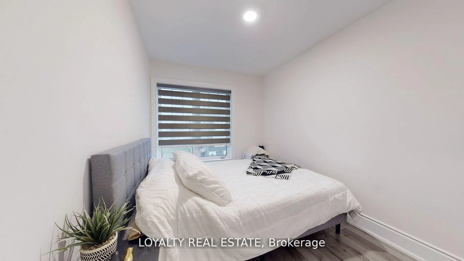 Photo 24 of 35 Bavin Street, Clarington, Bowmanville — HOMEH