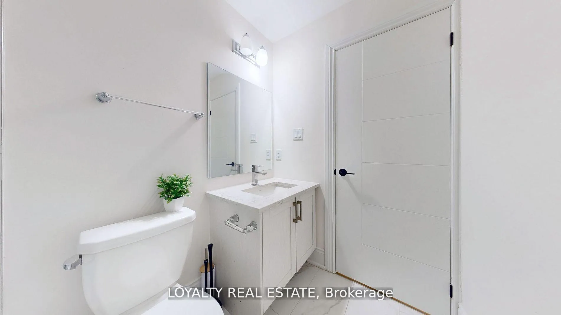 Photo 27 of 35 Bavin Street, Clarington, Bowmanville — HOMEH