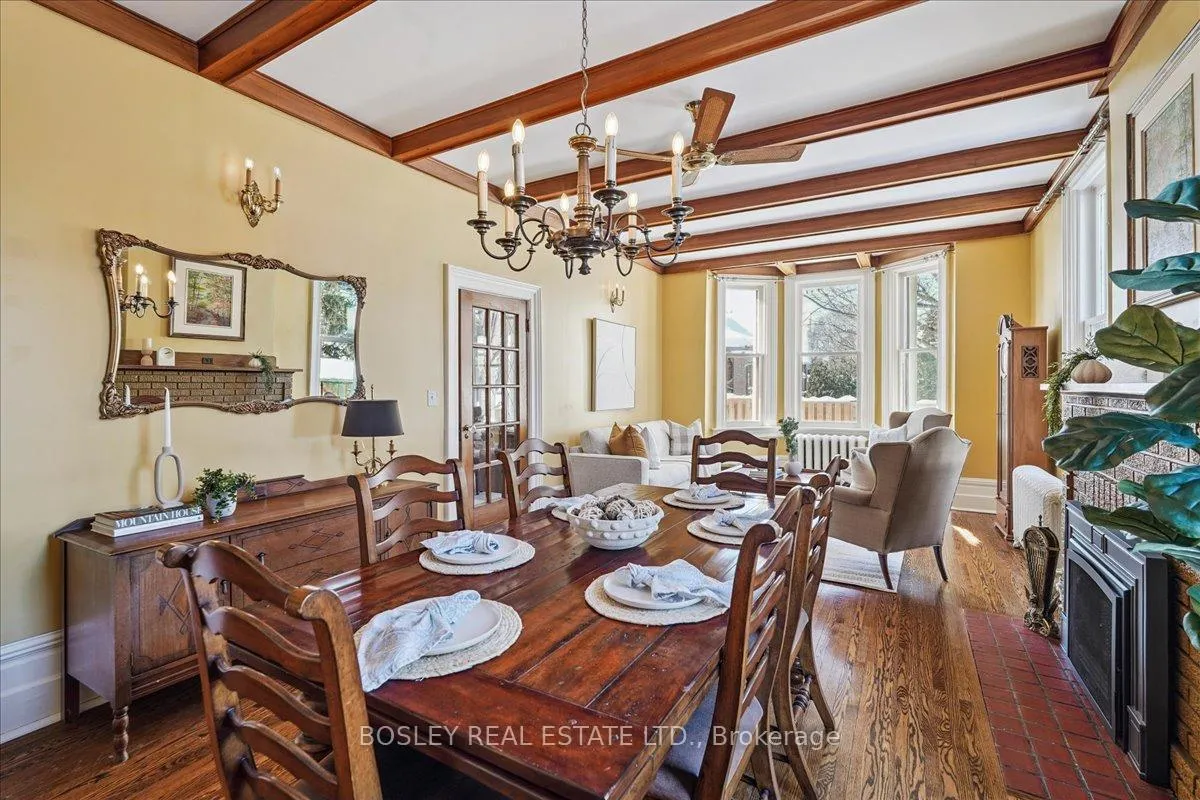 Photo 11 of 42 Royal Road, Aurora, Aurora Village — HOMEH