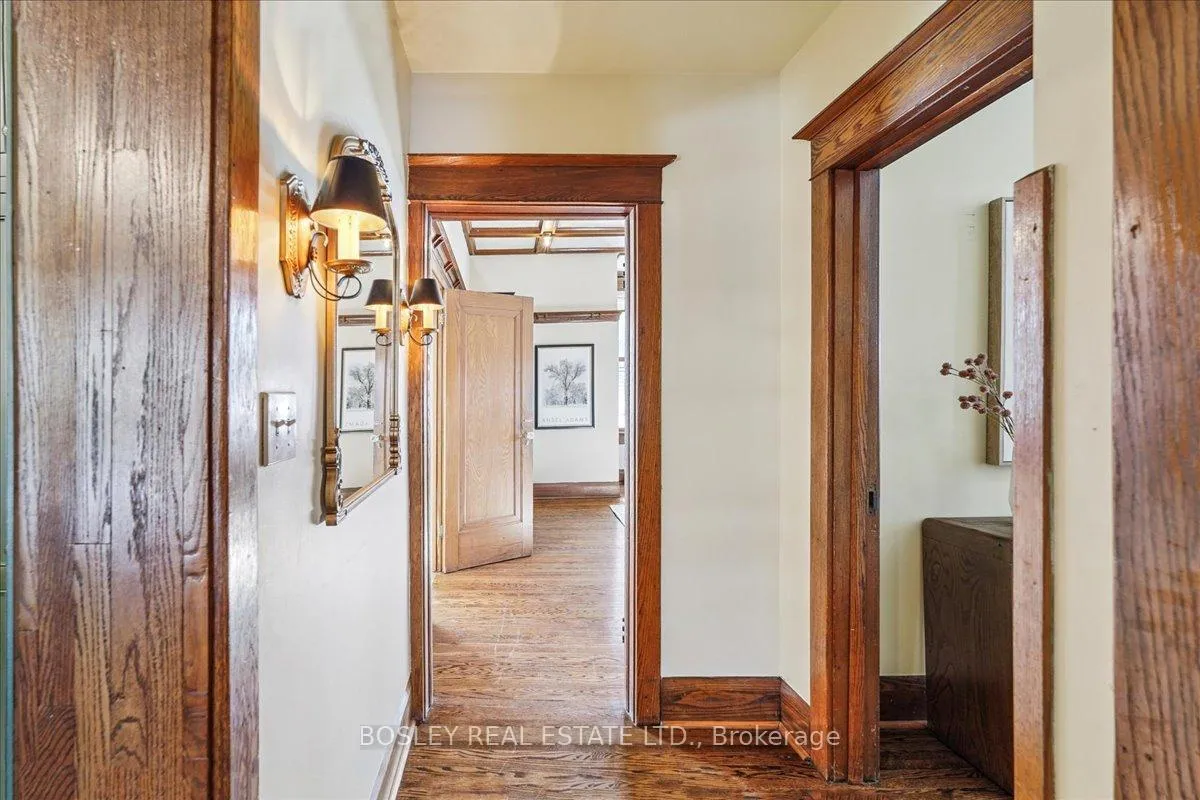 Photo 20 of 42 Royal Road, Aurora, Aurora Village — HOMEH