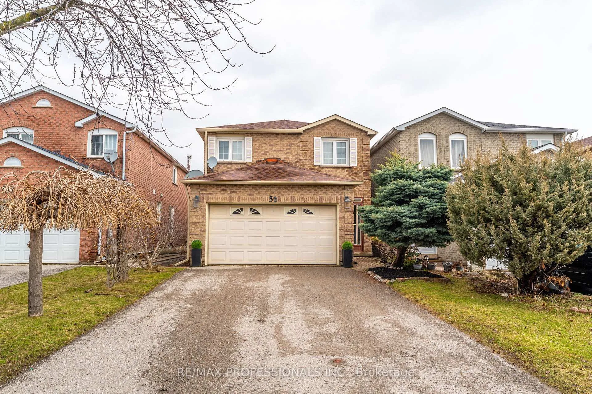 Photo 1 of 52 Lavron Court, Markham, Middlefield — HOMEH