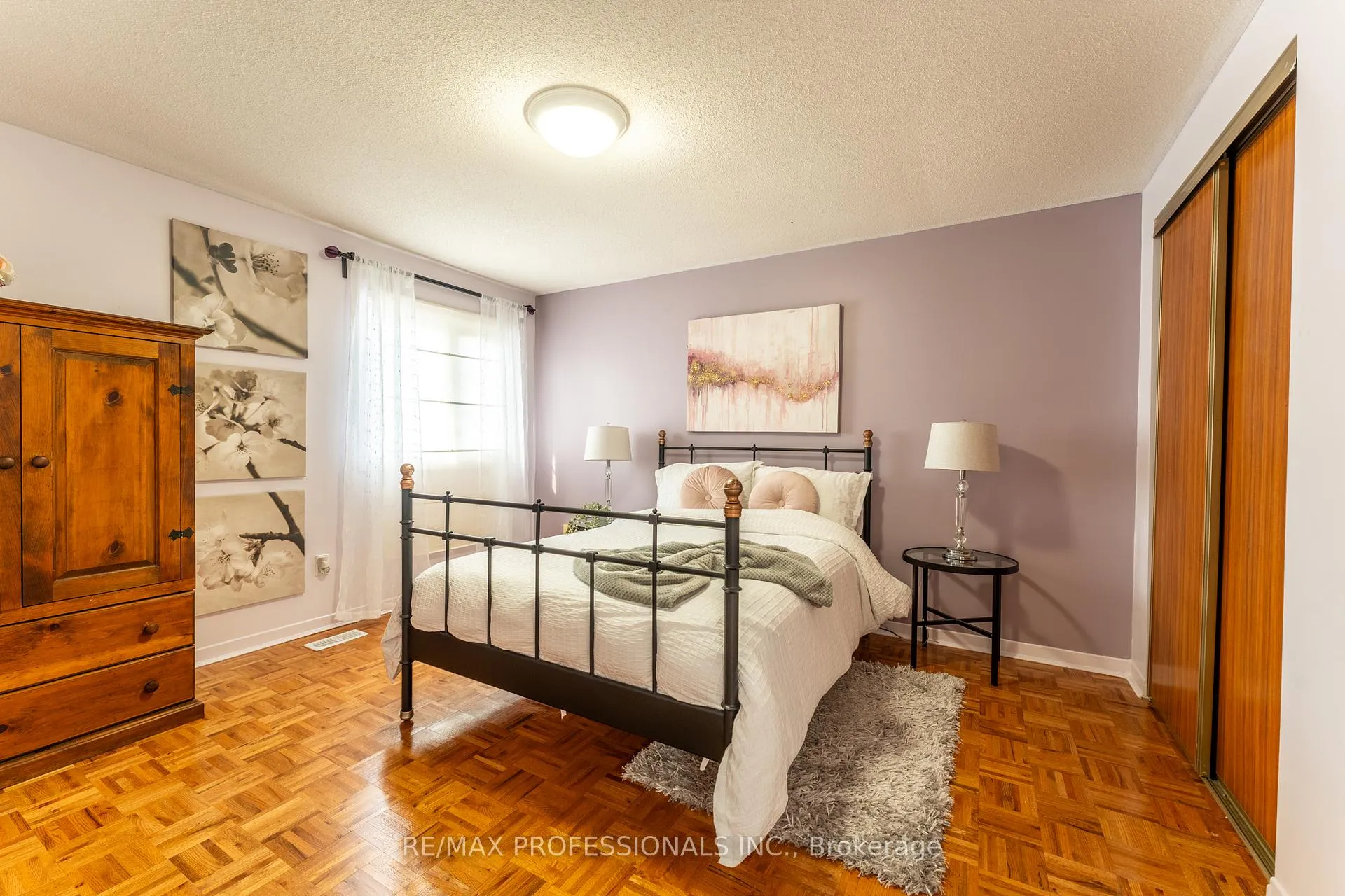 Photo 21 of 52 Lavron Court, Markham, Middlefield — HOMEH