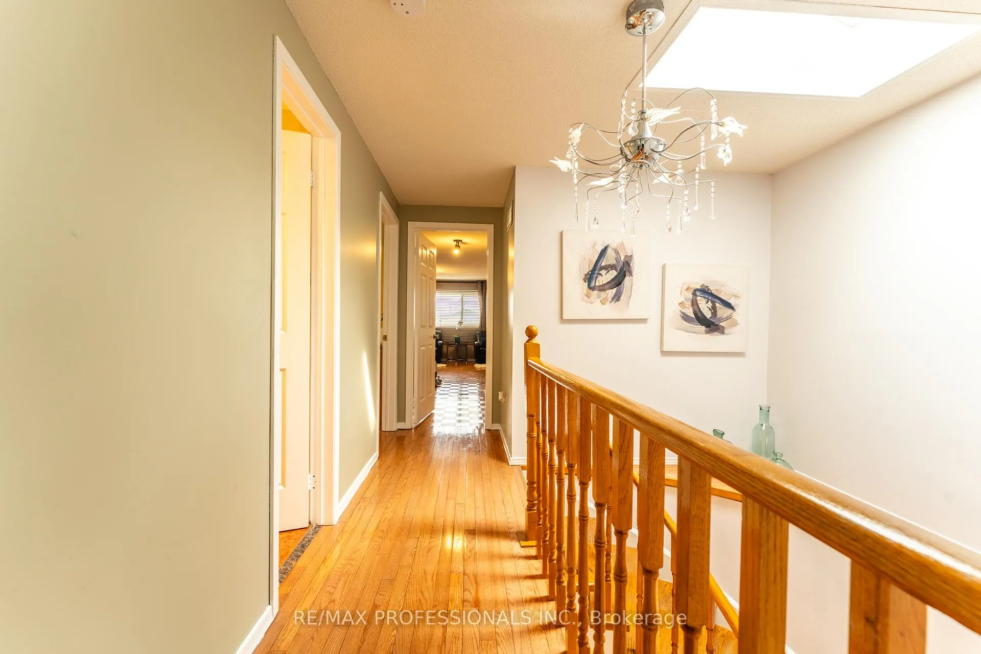 Photo 24 of 52 Lavron Court, Markham, Middlefield — HOMEH