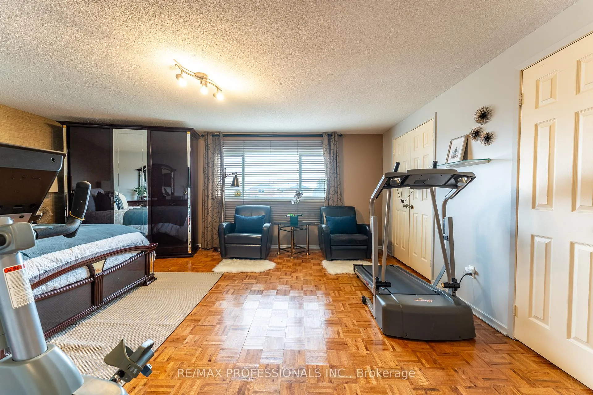 Photo 30 of 52 Lavron Court, Markham, Middlefield — HOMEH