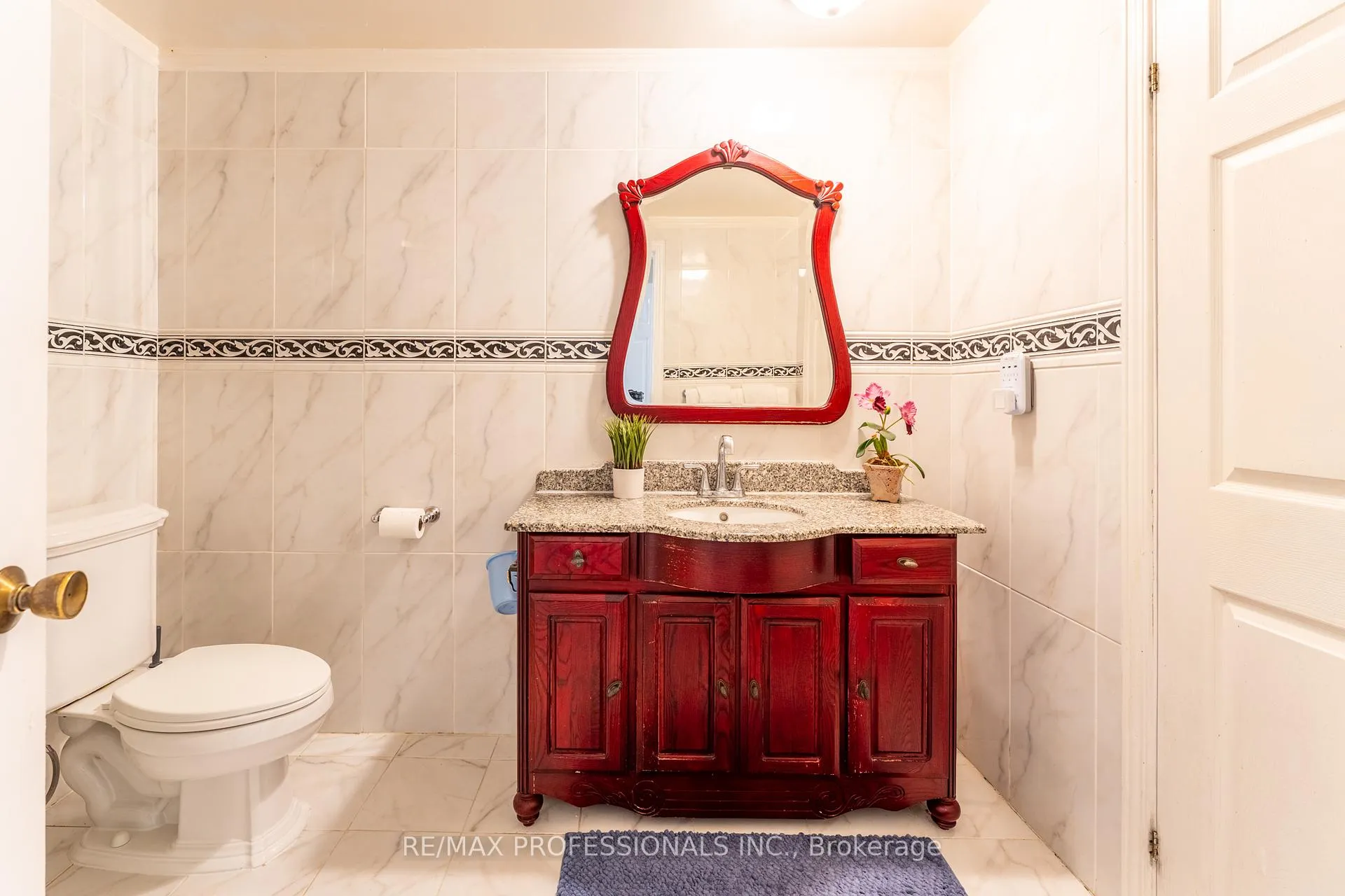 Photo 35 of 52 Lavron Court, Markham, Middlefield — HOMEH