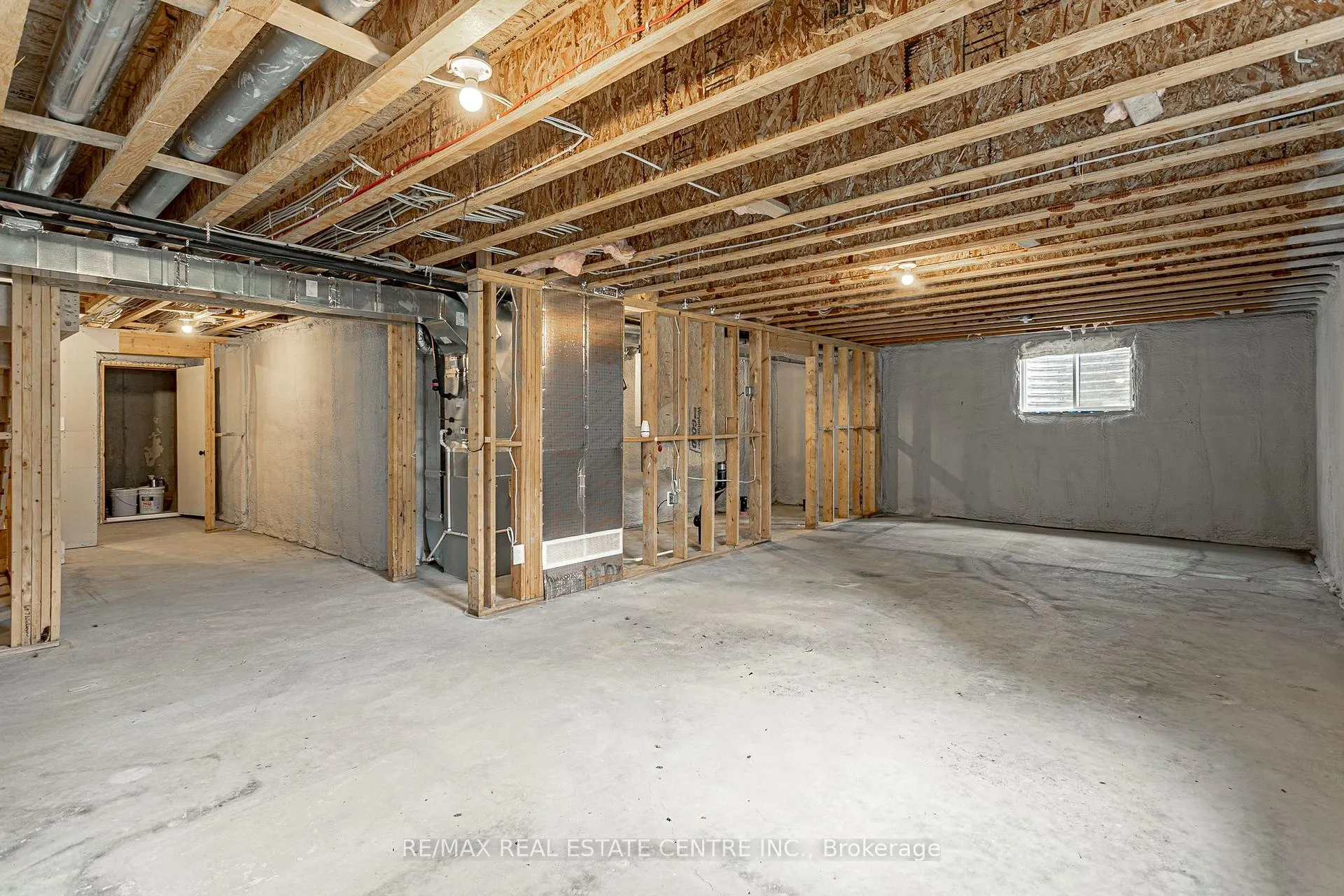 Photo 35 of 2282 Wickerson Road, London, South K — HOMEH