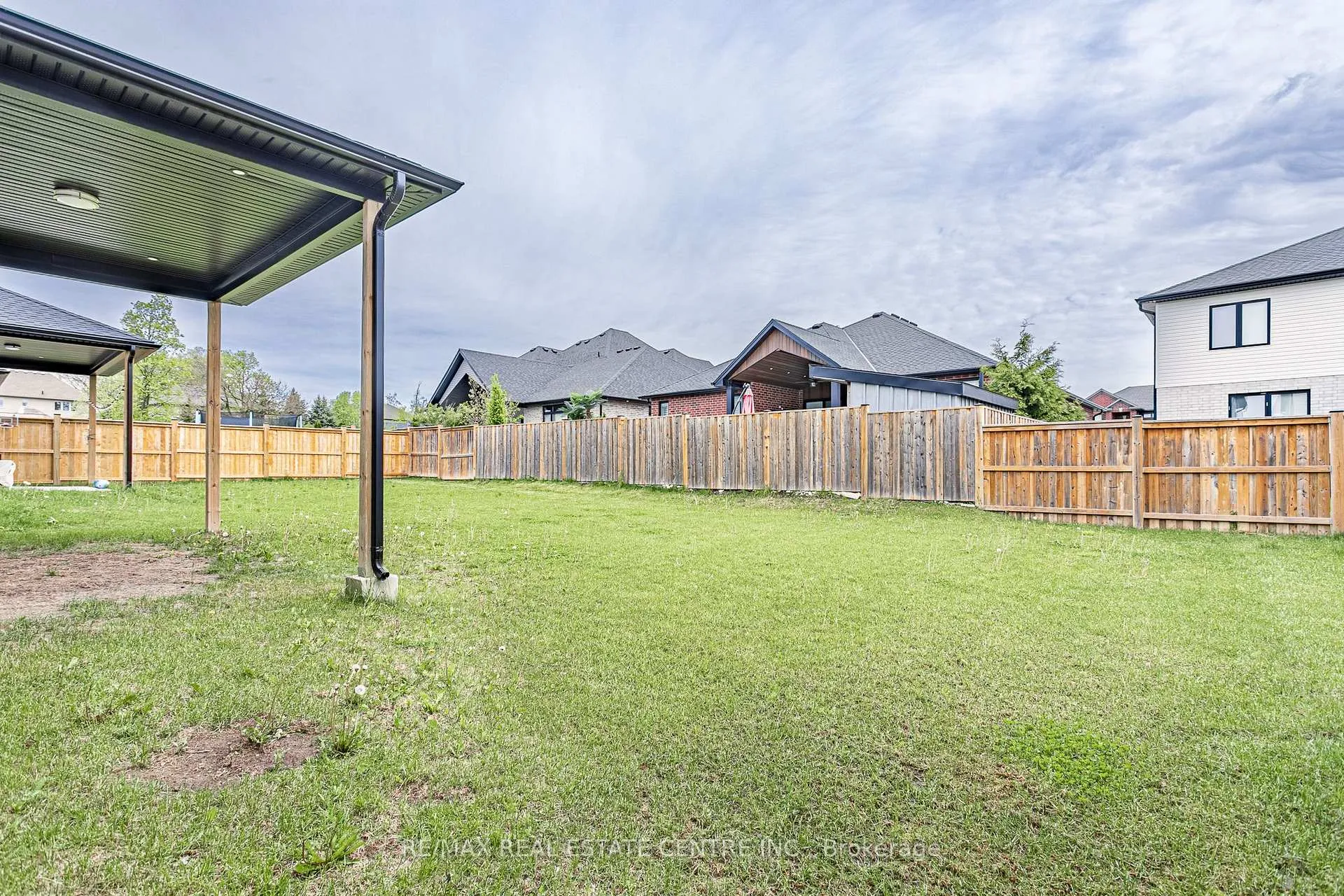 Photo 38 of 2282 Wickerson Road, London, South K — HOMEH