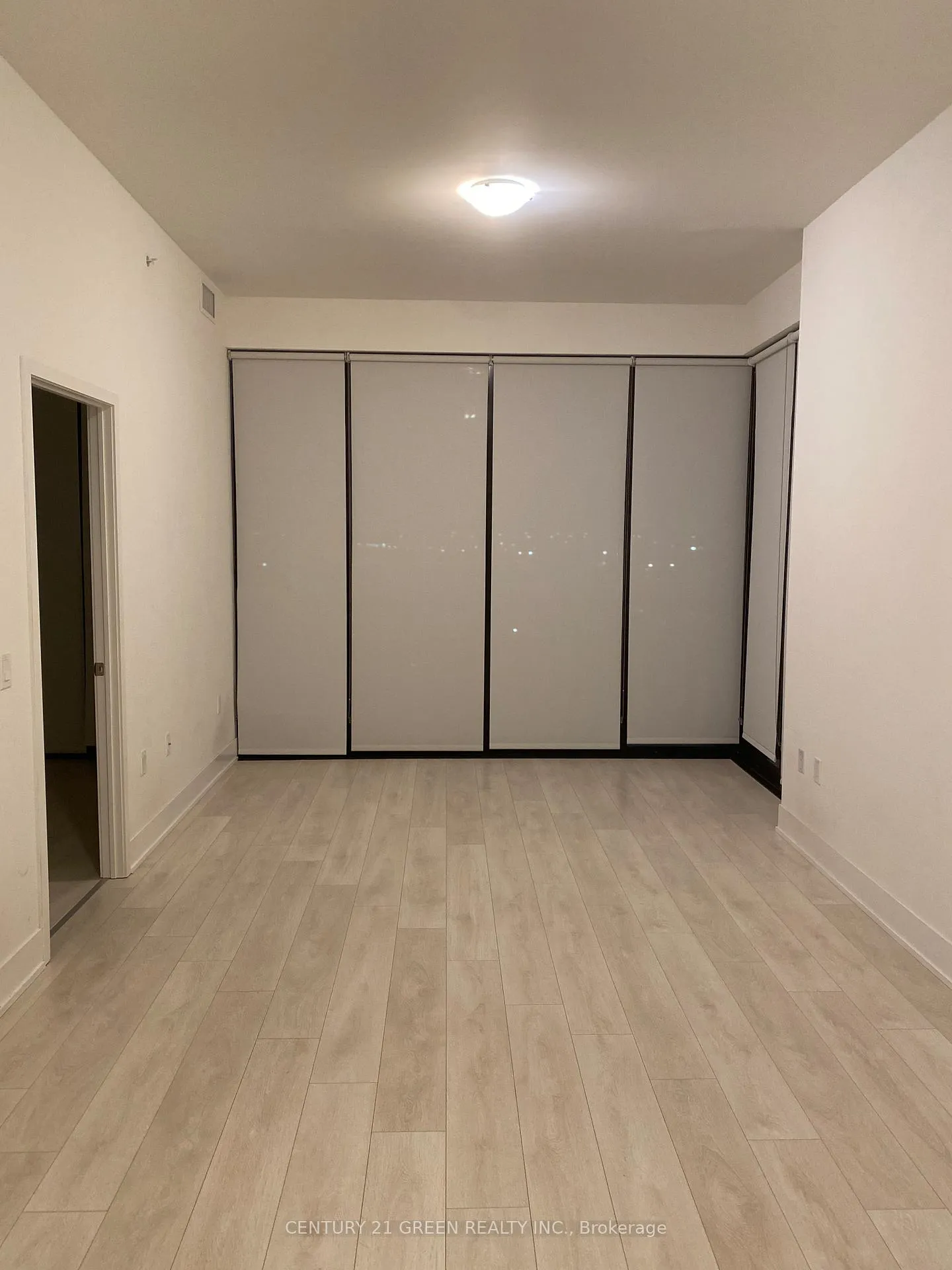 Photo 7 of Unit 601, 2916 Highway 7 Road, Vaughan, Concord — HOMEH