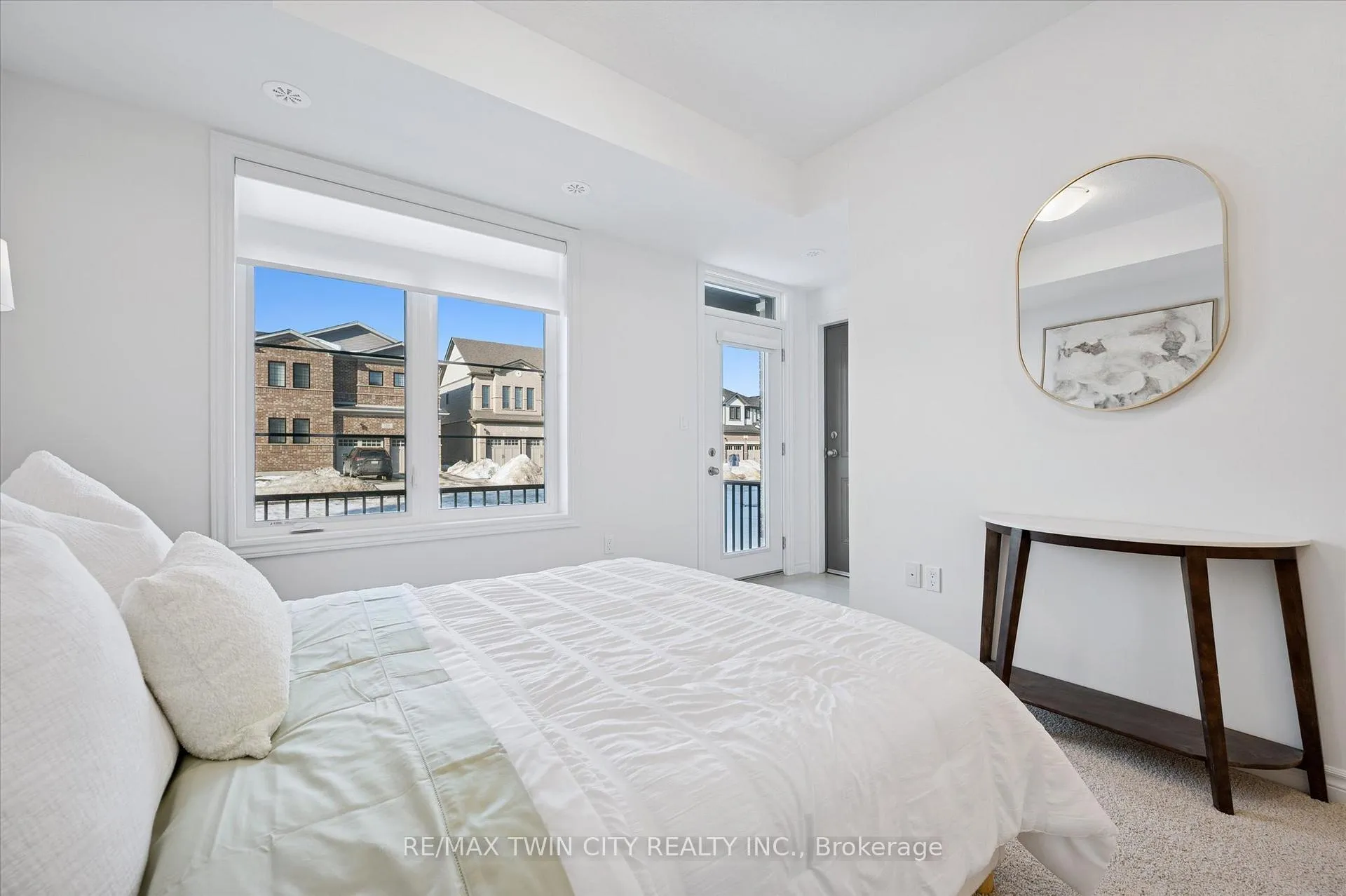 Photo 21 of 51 Lomond Lane, Kitchener — HOMEH