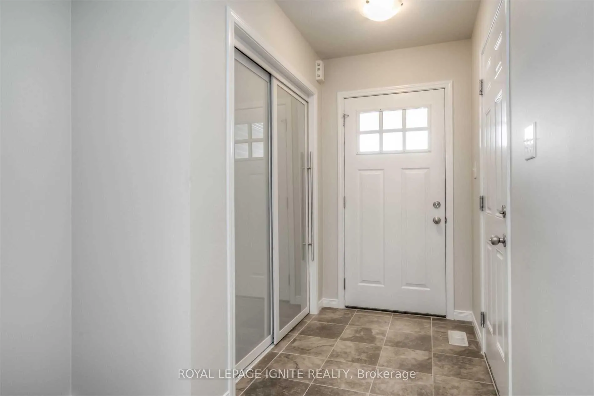 Photo 2 of Unit 89, 135 Hardcastle Drive, Cambridge, Blair Road — HOMEH