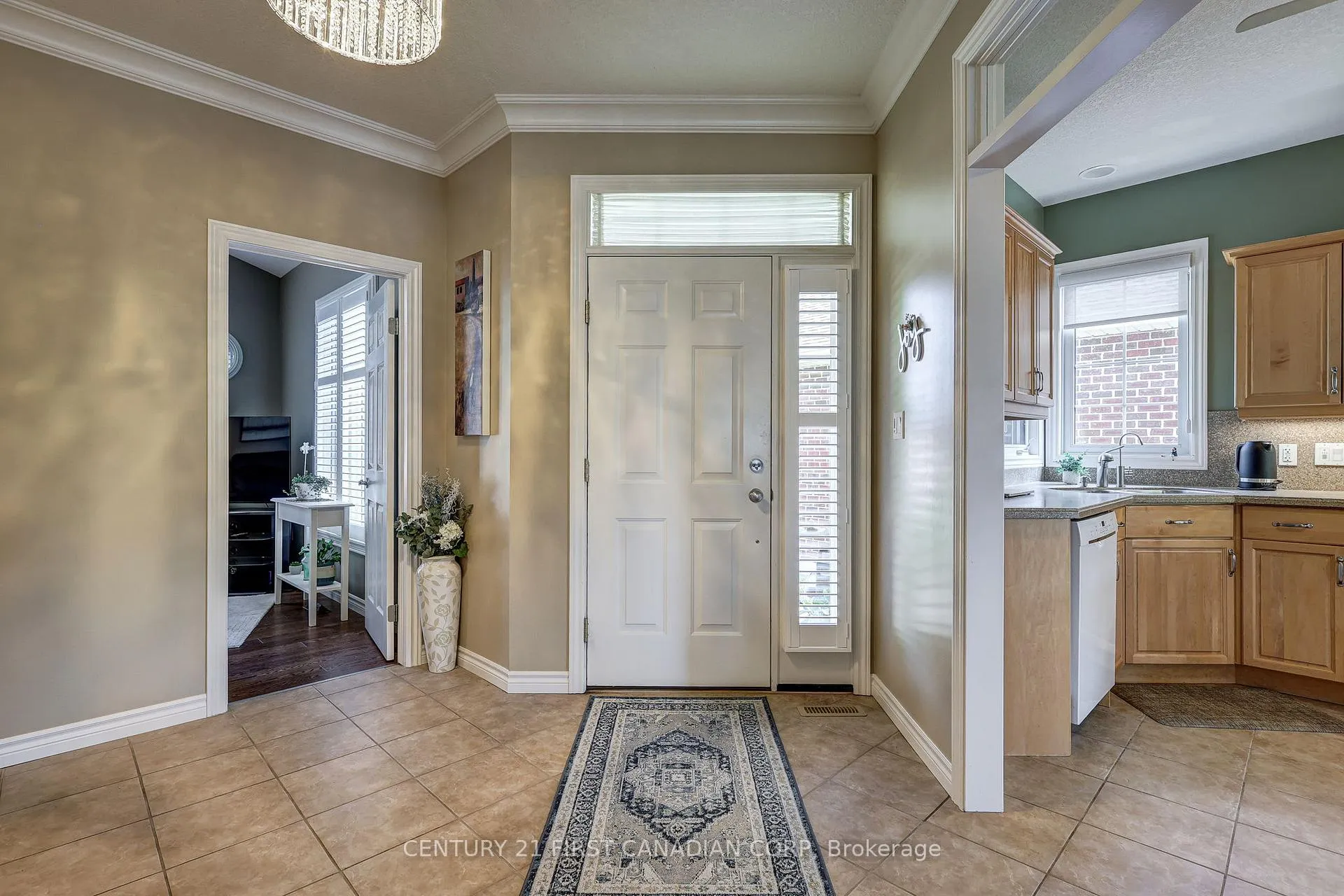 Photo 11 of Unit 11, 101 Southgate Parkway, St. Thomas — HOMEH