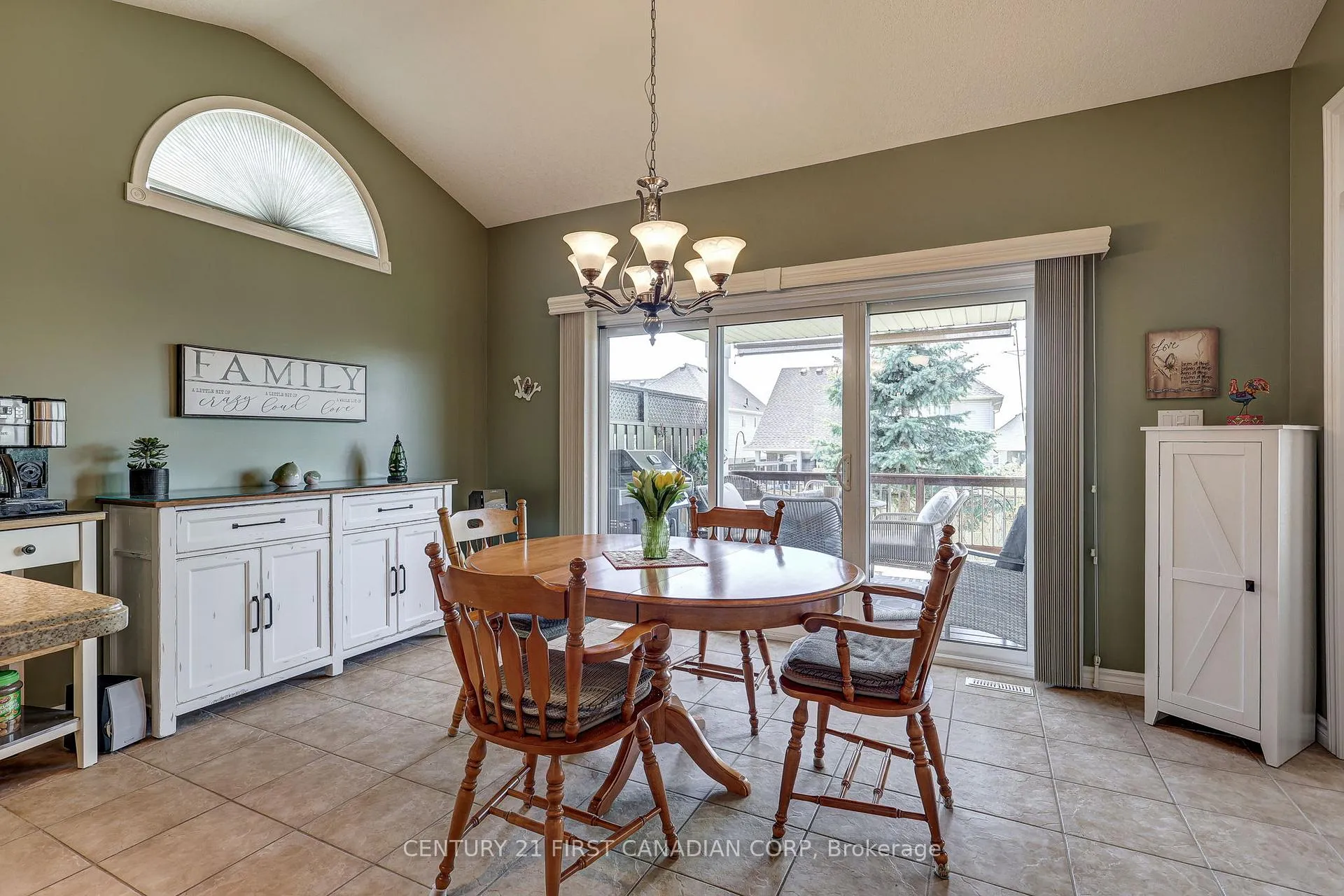 Photo 18 of Unit 11, 101 Southgate Parkway, St. Thomas — HOMEH