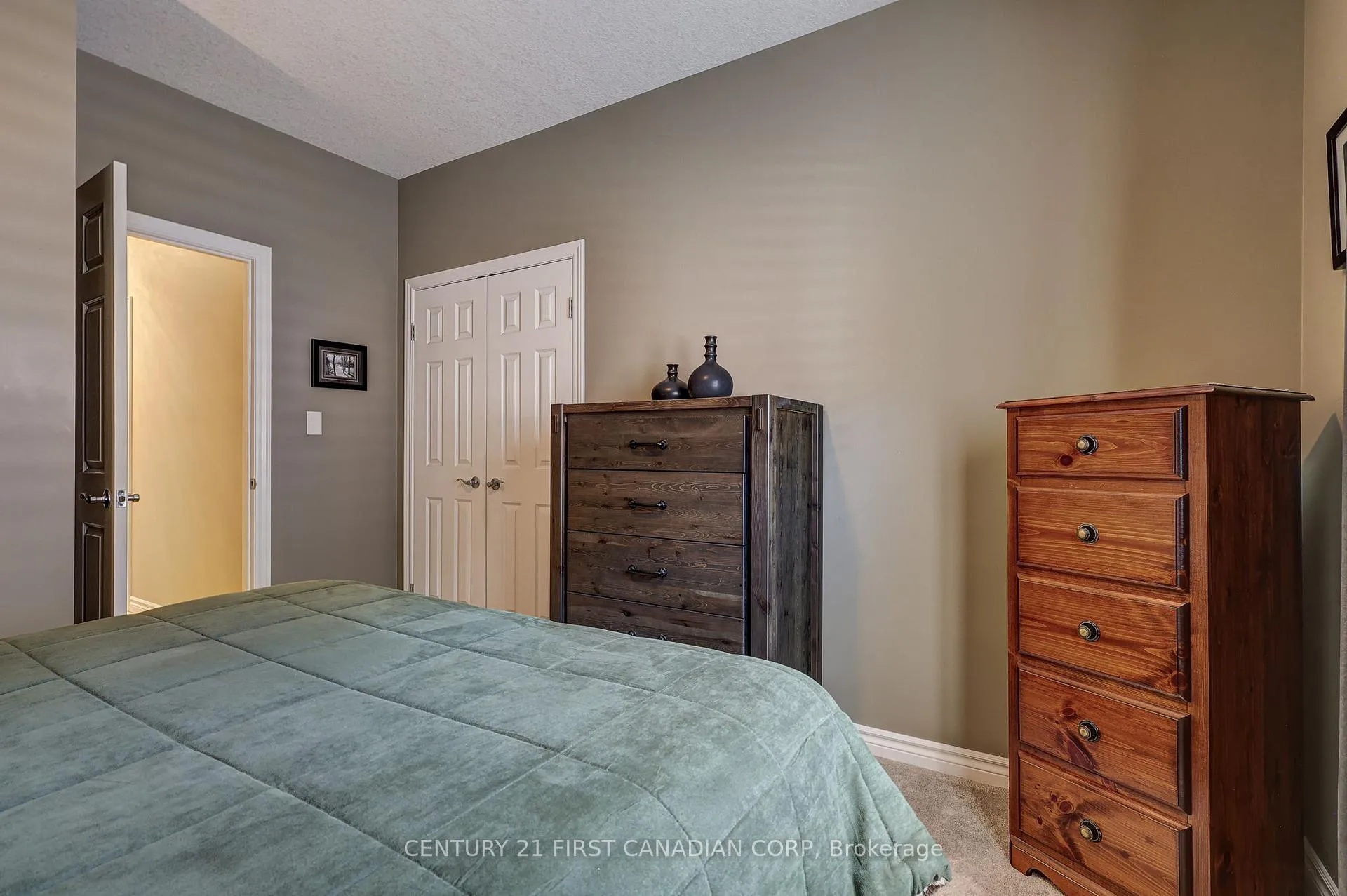 Photo 30 of Unit 11, 101 Southgate Parkway, St. Thomas — HOMEH