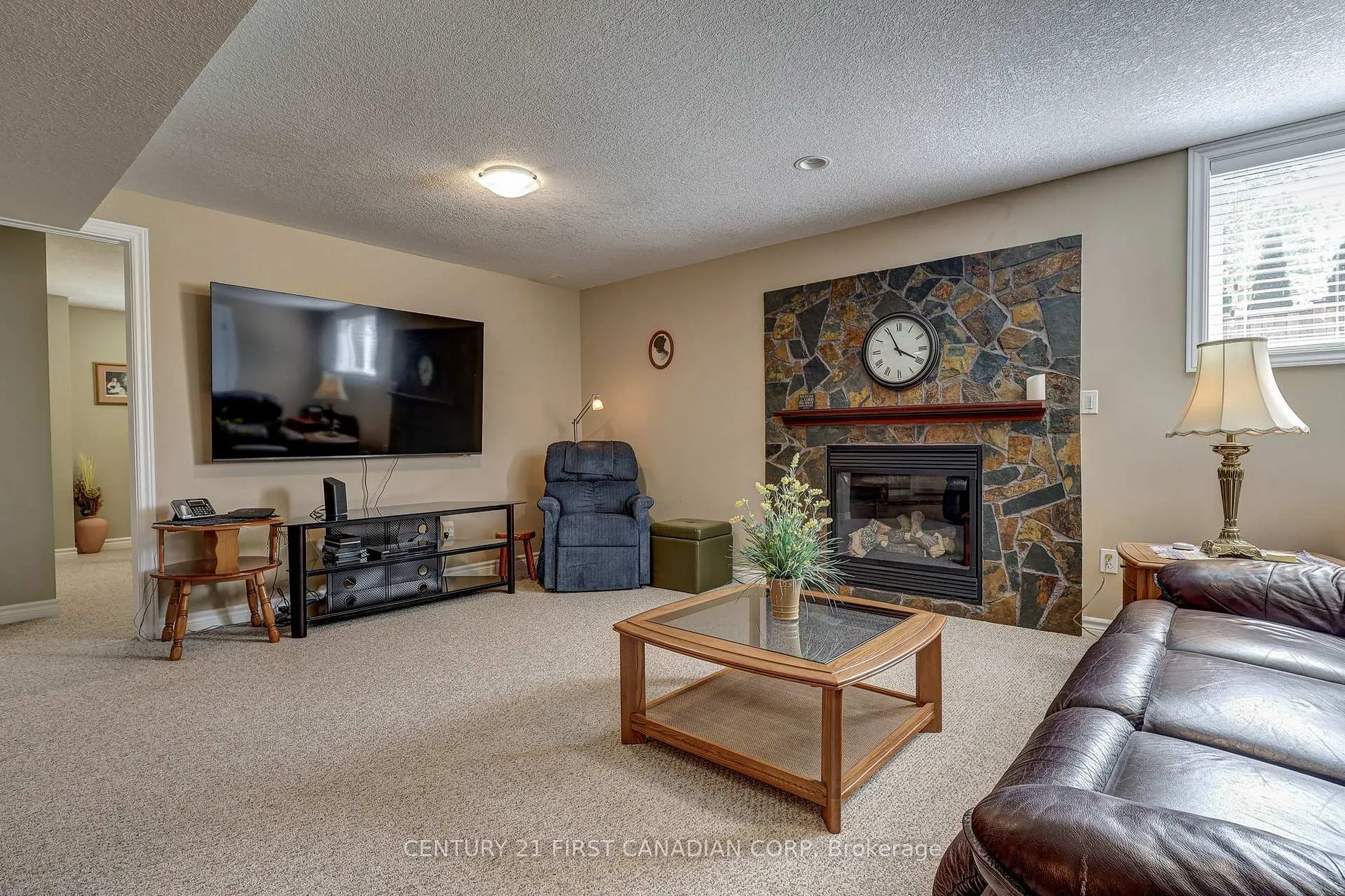 Photo 36 of Unit 11, 101 Southgate Parkway, St. Thomas — HOMEH