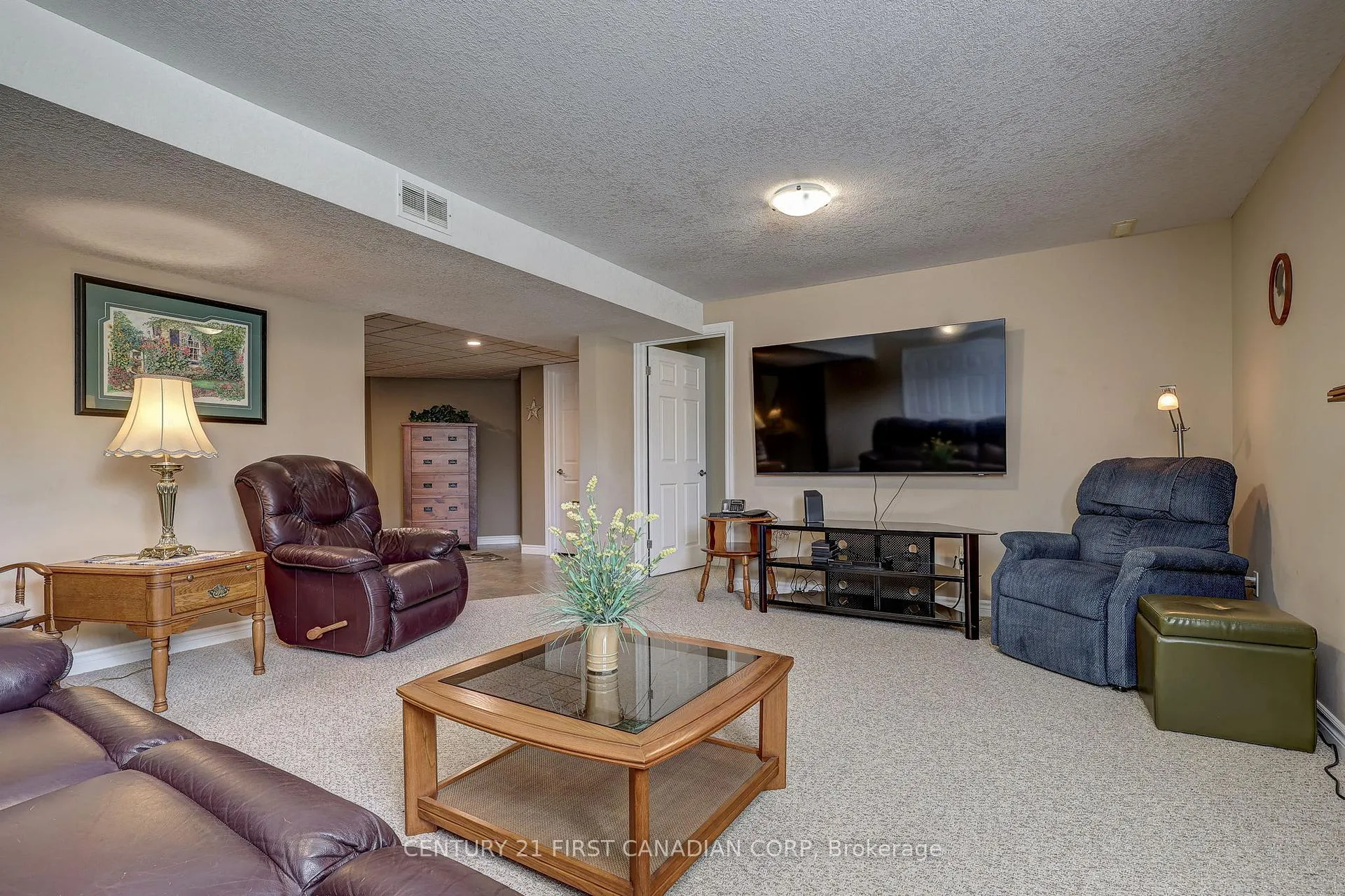 Photo 37 of Unit 11, 101 Southgate Parkway, St. Thomas — HOMEH