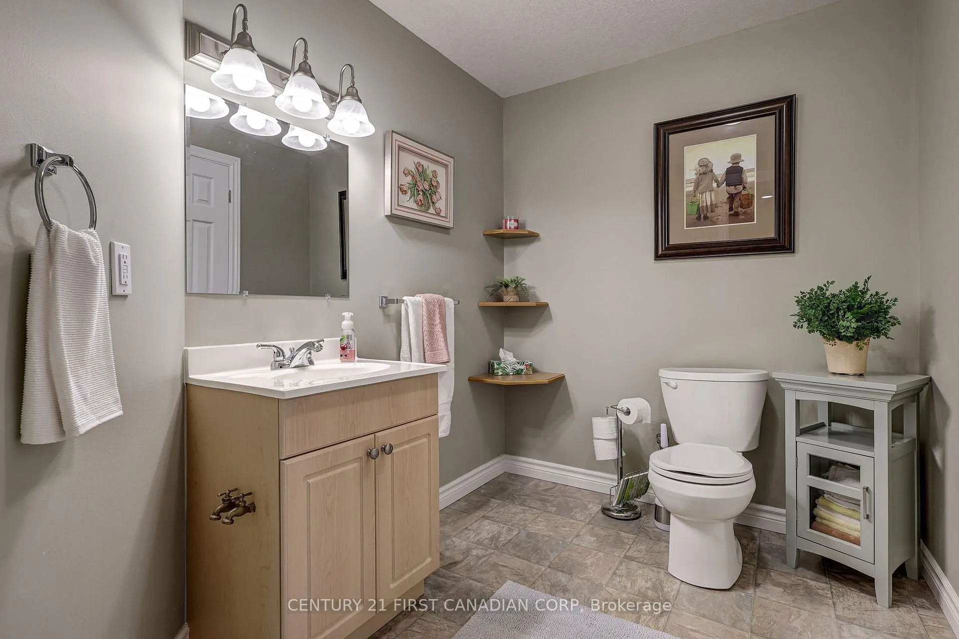Photo 39 of Unit 11, 101 Southgate Parkway, St. Thomas — HOMEH