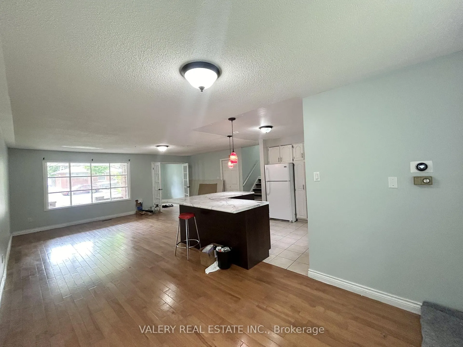 Photo 4 of Unit A, 63 Paperbirch Crescent, London, North K — HOMEH