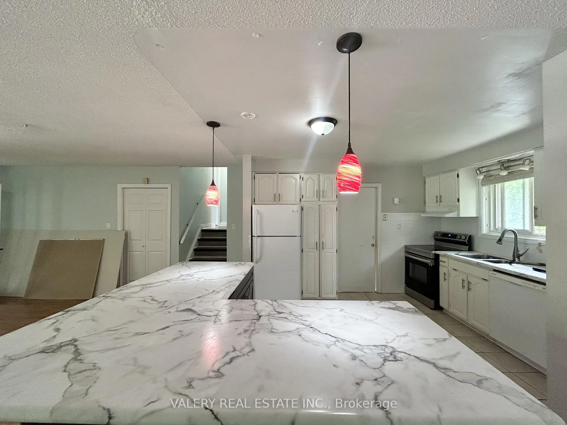 Photo 6 of Unit A, 63 Paperbirch Crescent, London, North K — HOMEH
