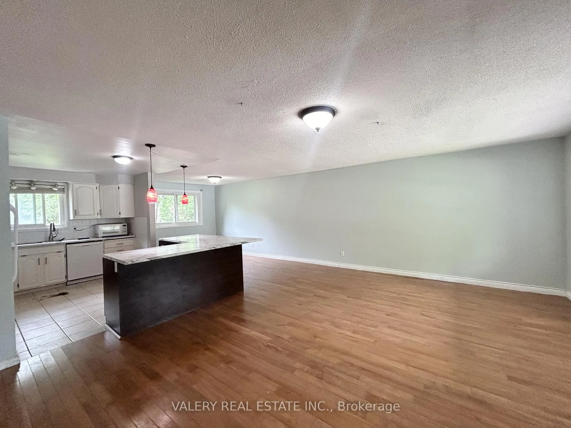 Photo 7 of Unit A, 63 Paperbirch Crescent, London, North K — HOMEH