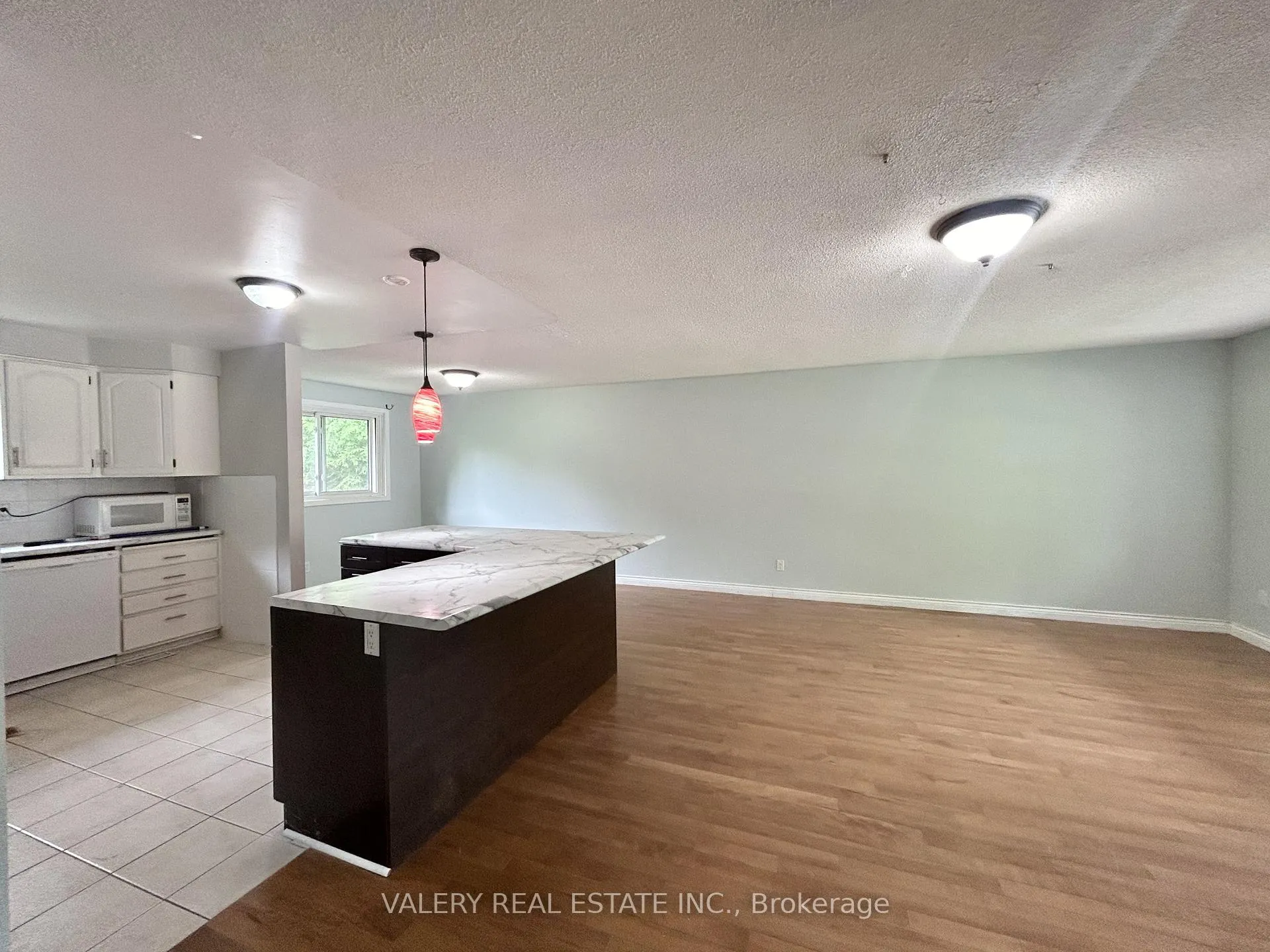 Photo 8 of Unit A, 63 Paperbirch Crescent, London, North K — HOMEH
