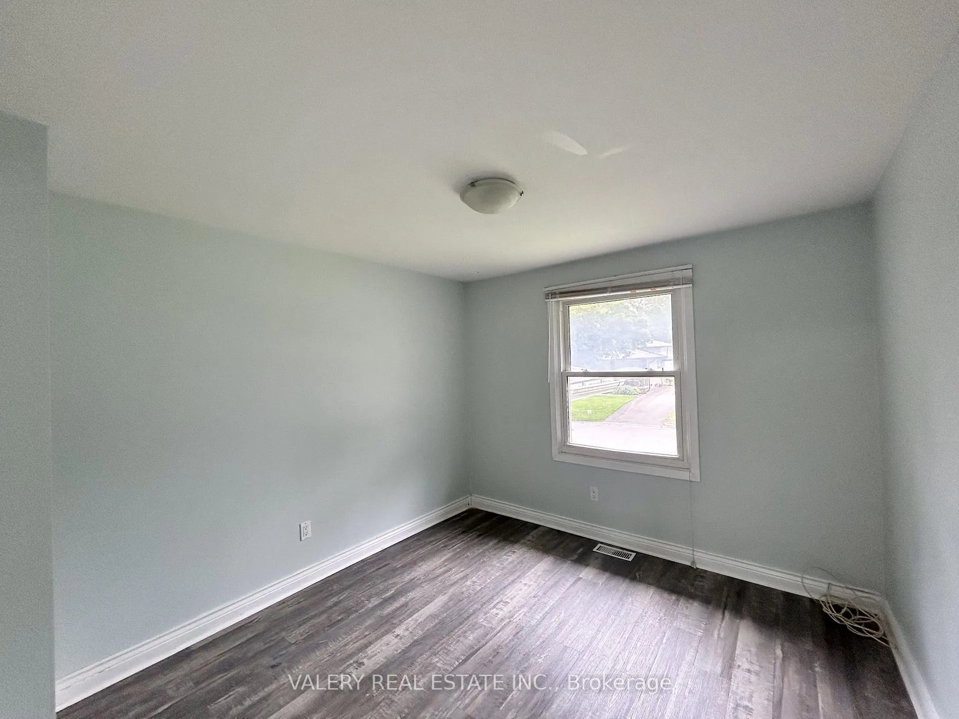 Photo 11 of Unit A, 63 Paperbirch Crescent, London, North K — HOMEH