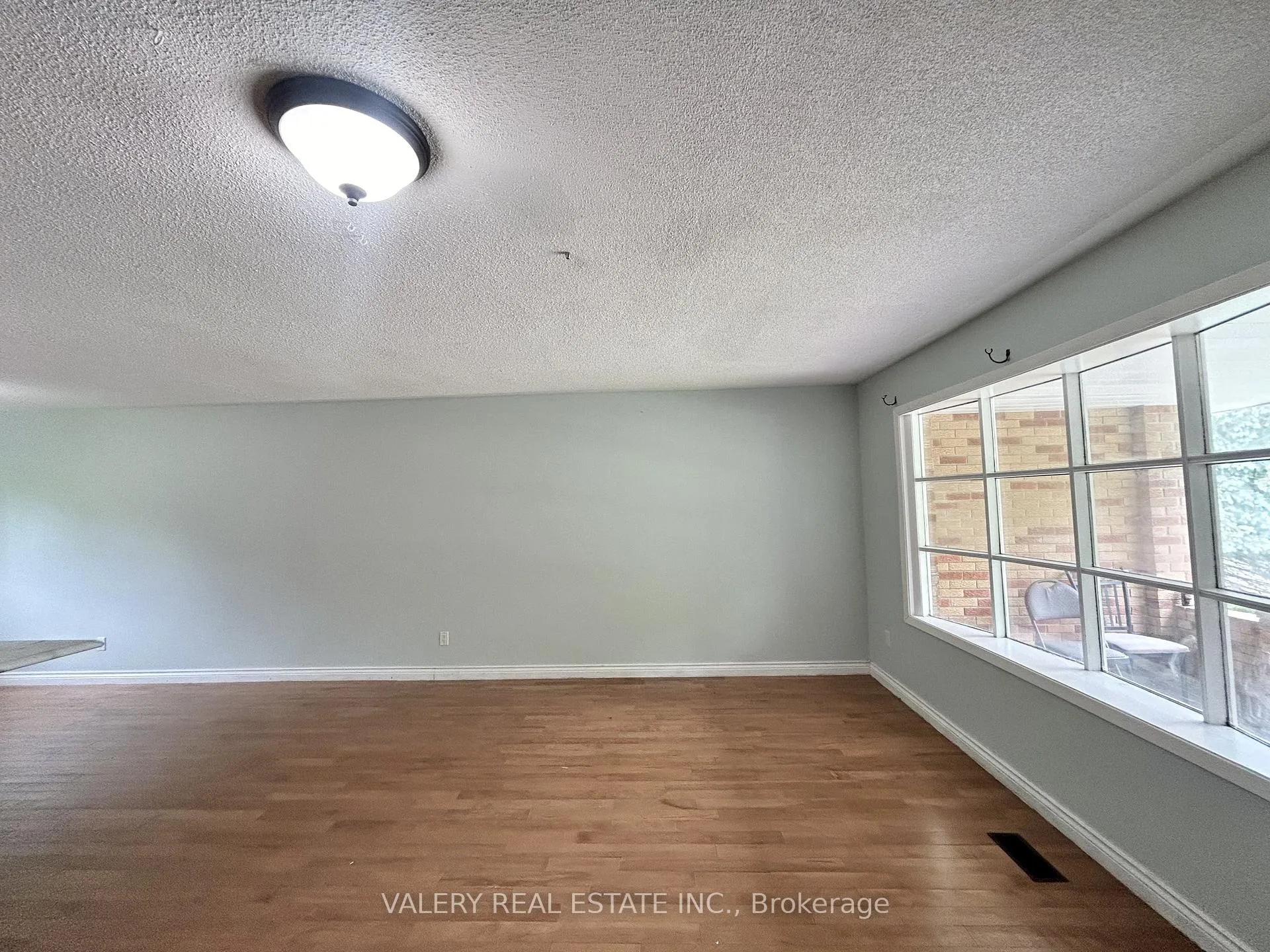 Photo 17 of Unit A, 63 Paperbirch Crescent, London, North K — HOMEH