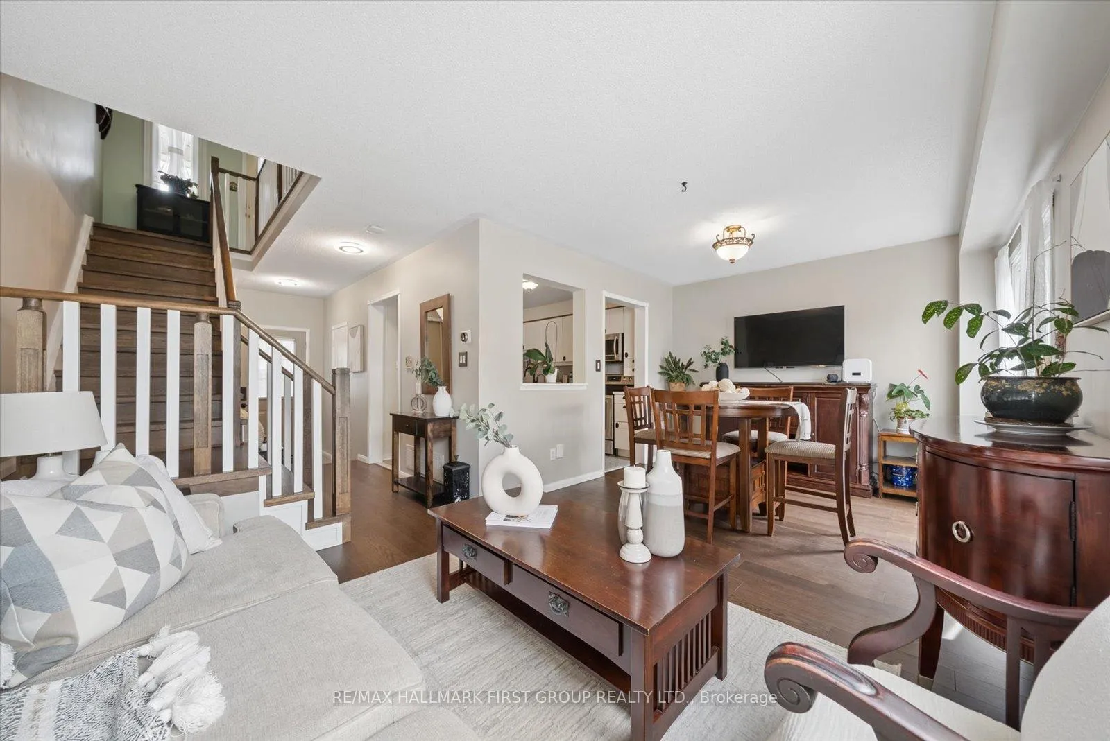 Photo 8 of 52 Anchorage Avenue, Whitby, Port Whitby — HOMEH