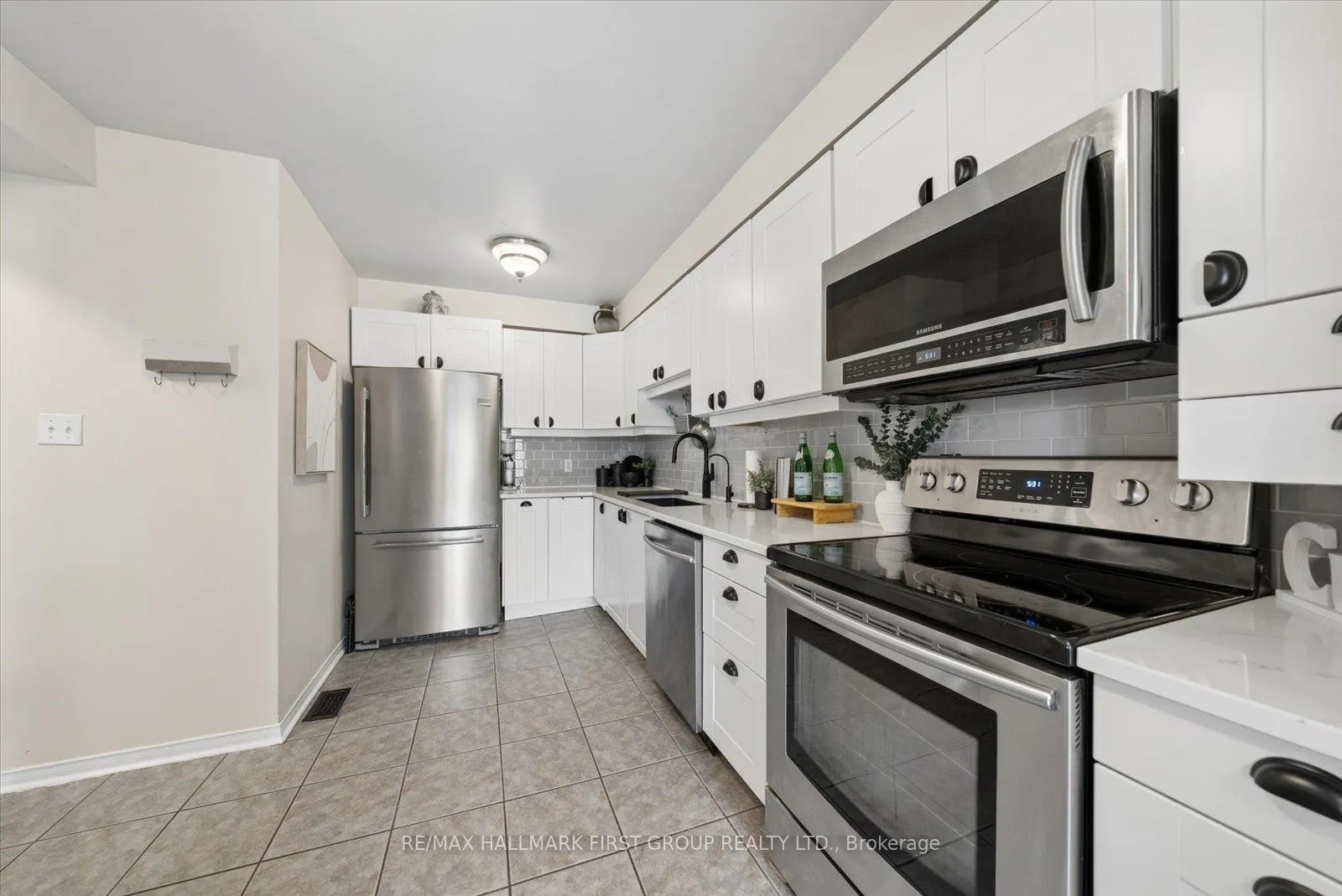Photo 14 of 52 Anchorage Avenue, Whitby, Port Whitby — HOMEH