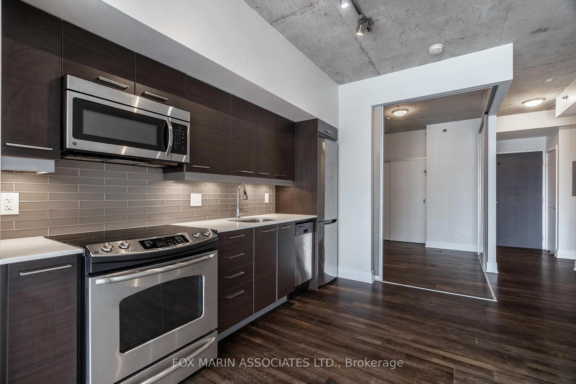 Photo 4 of Unit 711, 630 Queen Street E, Toronto, South Riverdale — HOMEH