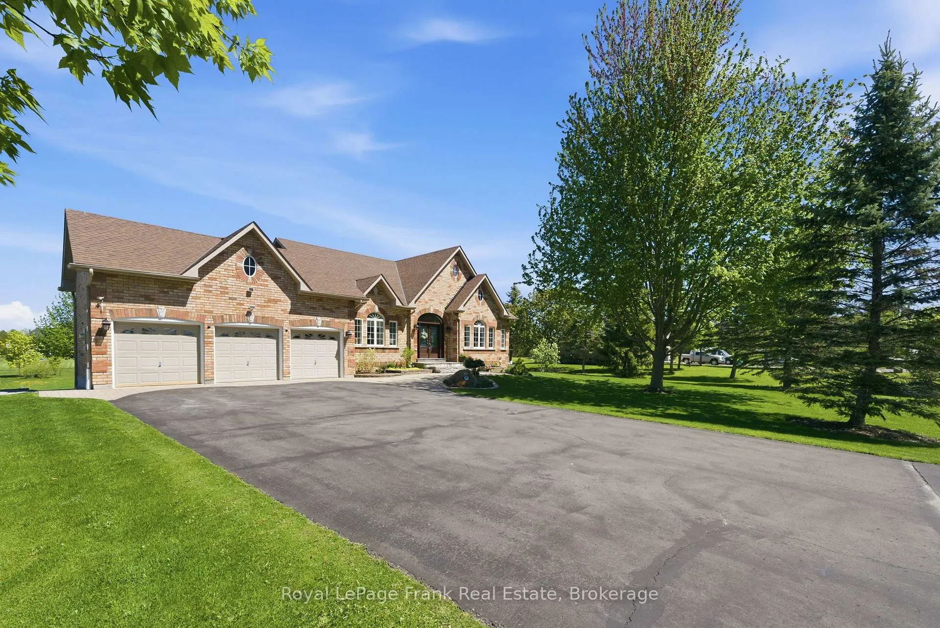 Photo 4 of 197 McGill Drive, Kawartha Lakes, Janetville — HOMEH