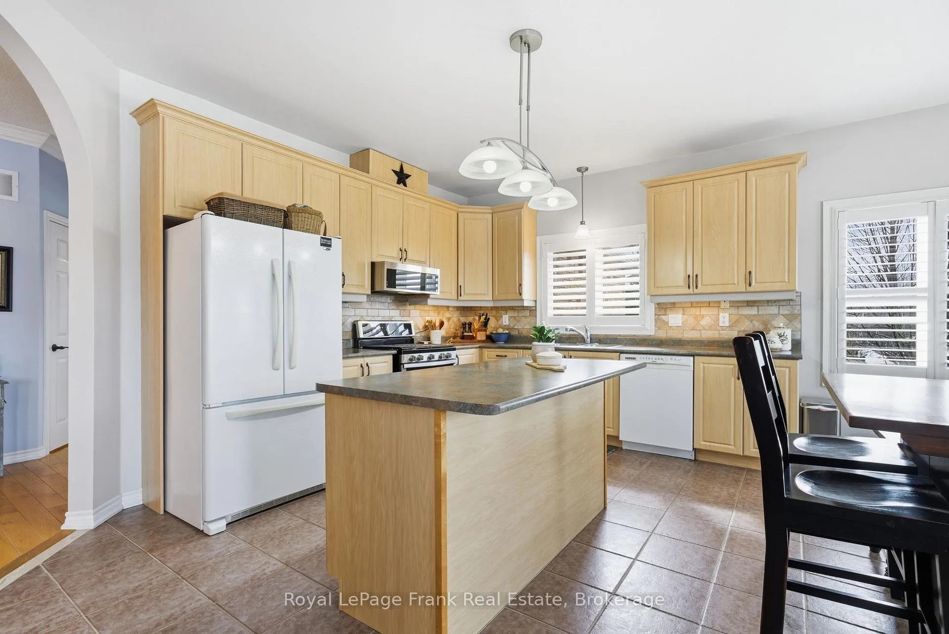 Photo 13 of 197 McGill Drive, Kawartha Lakes, Janetville — HOMEH