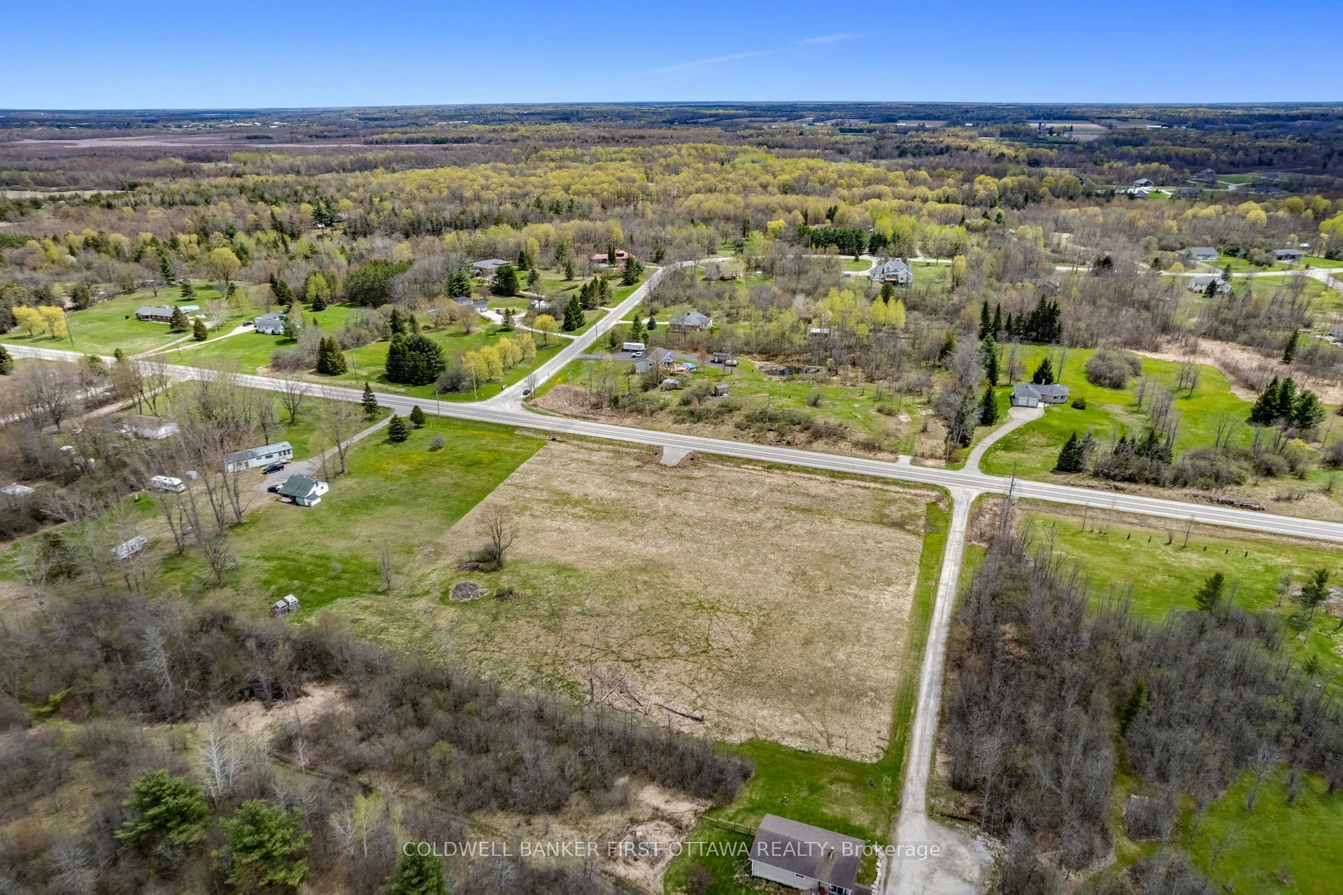 Photo 9 of 716 Christie Lake Road, Tay Valley, Bathurst/Burgess & Sherbrooke (Bathurst) Twp — HOMEH